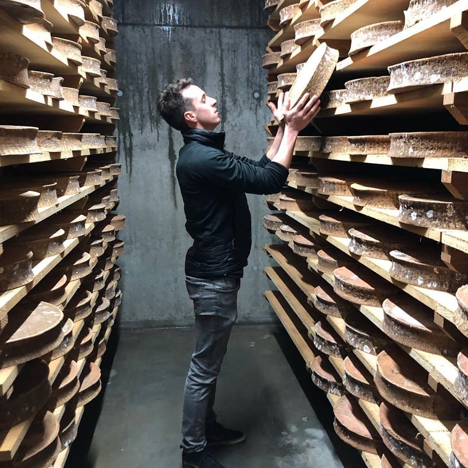 Les fromages de Savoie et Haute-Savoie : bien plus qu’une histoire de montagne